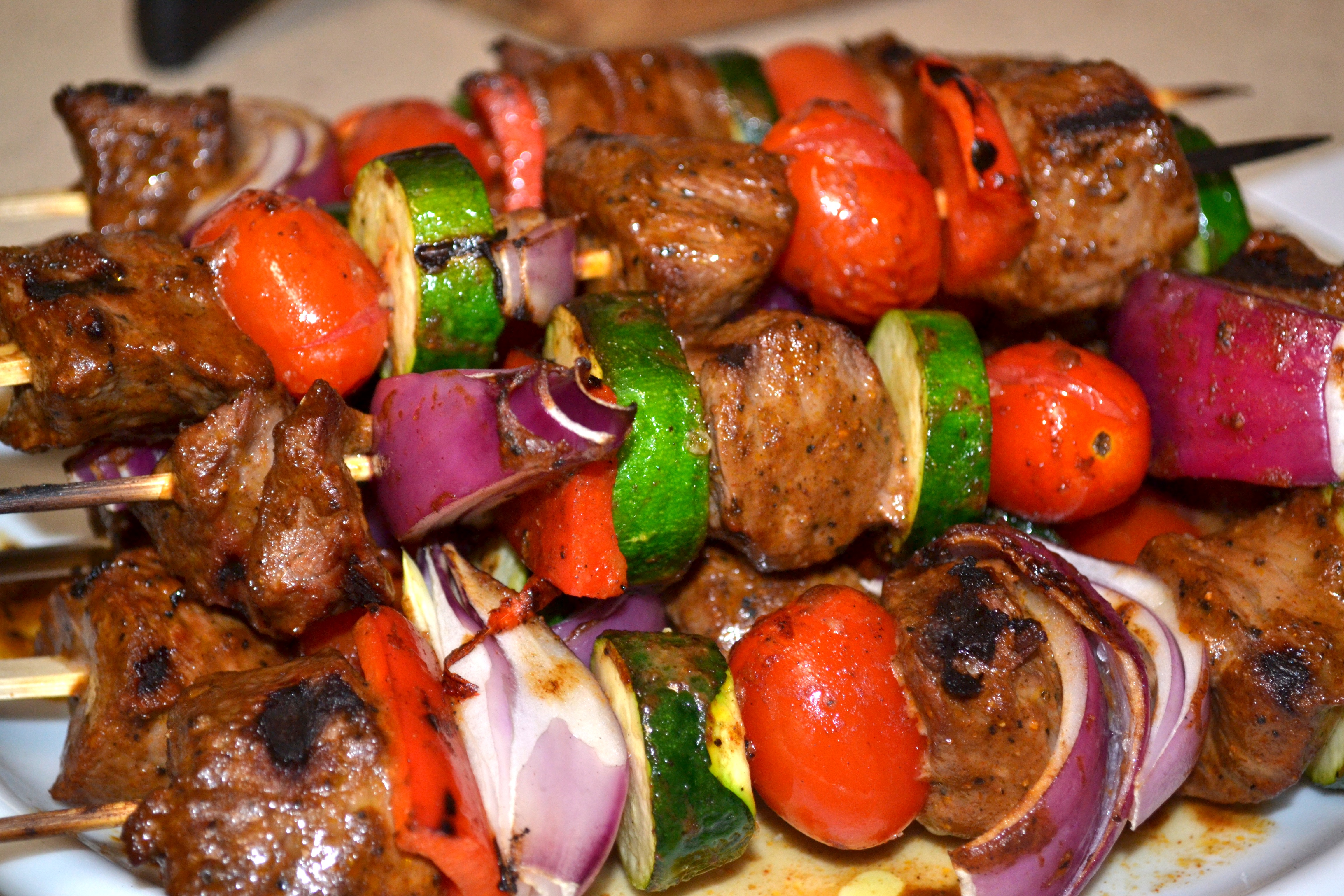 Marinated Sirloin Steak Kebabs with Garden Vegetables - A Hint of Wine