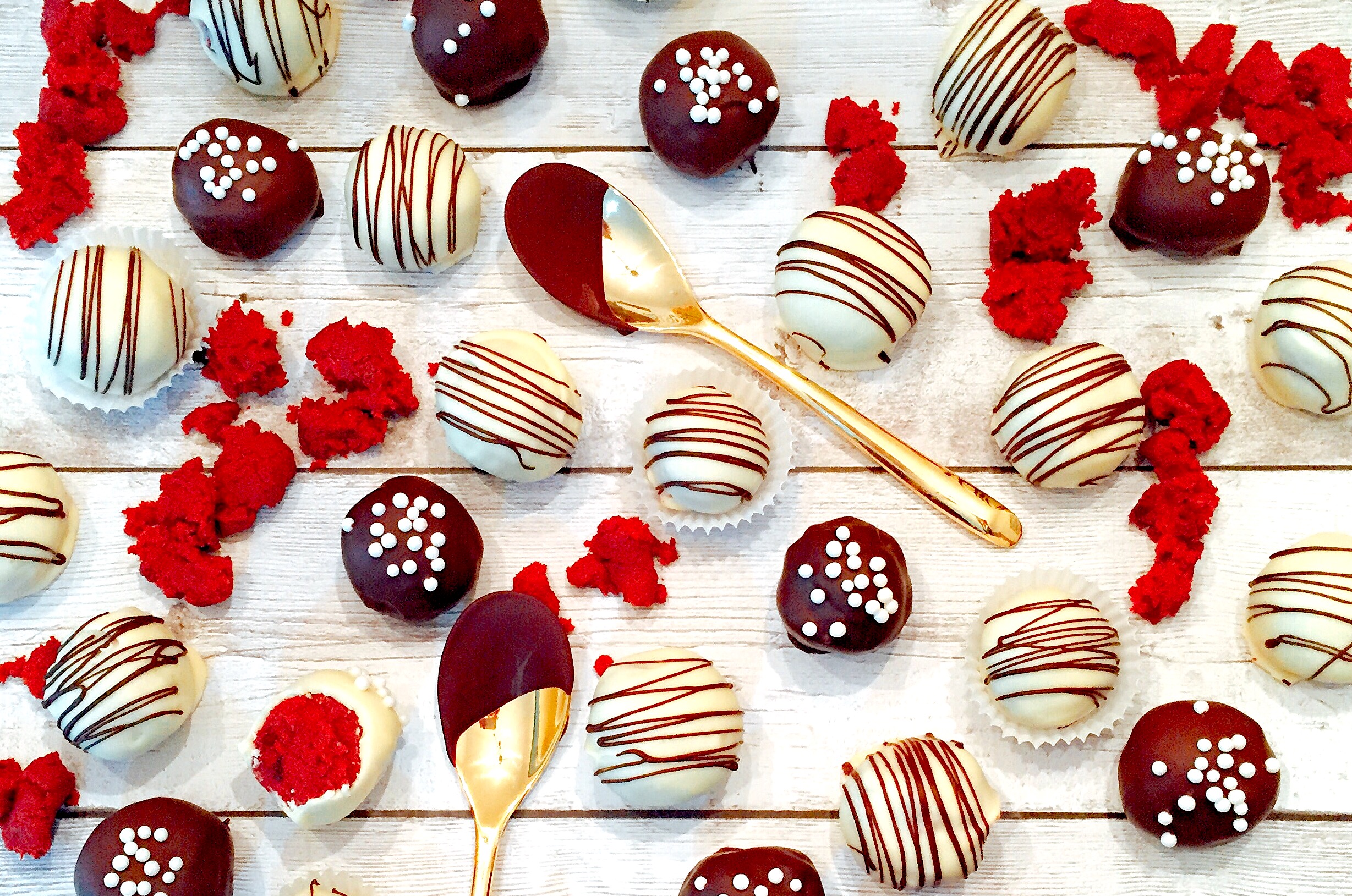 Red Velvet Cake Truffles