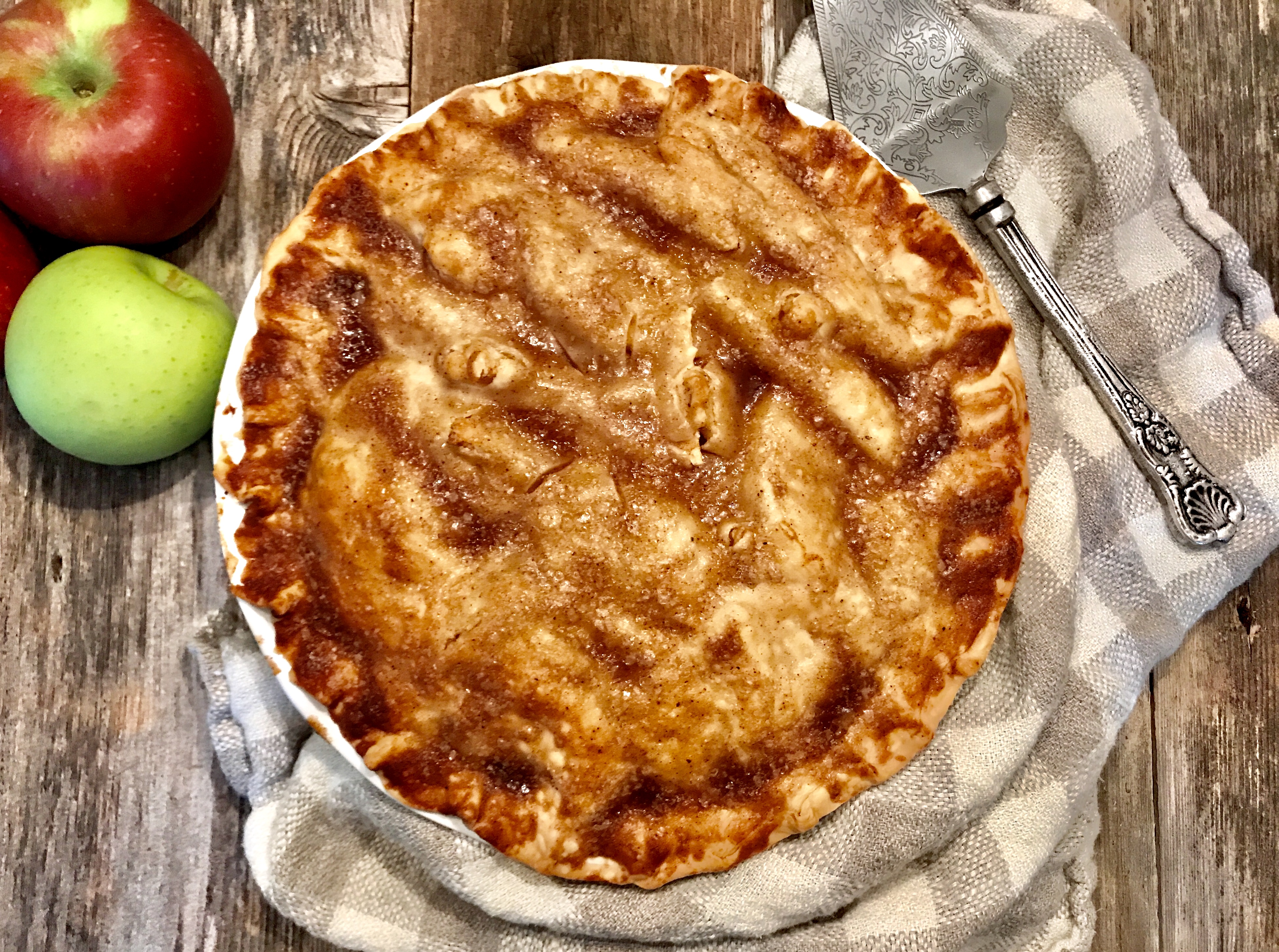 Classic Homemade Apple Pie