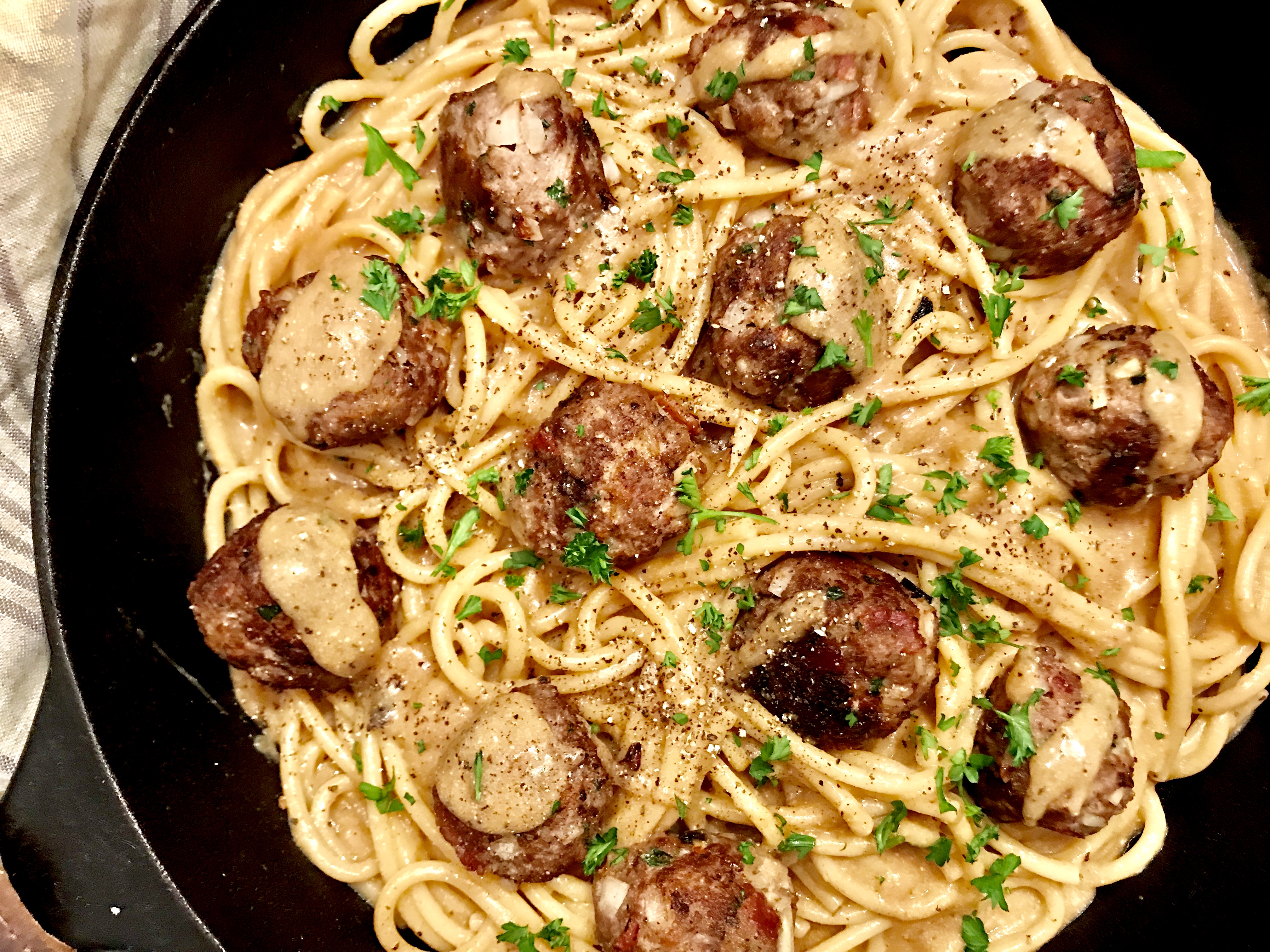 Homemade Swedish Meatball Sauce with Sour Cream